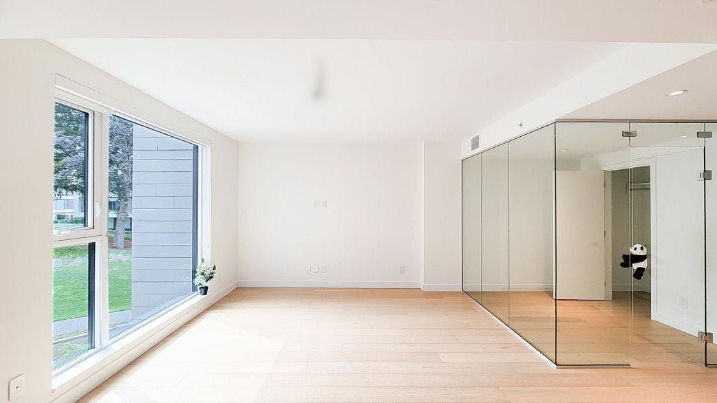 301 7128 Adera Street