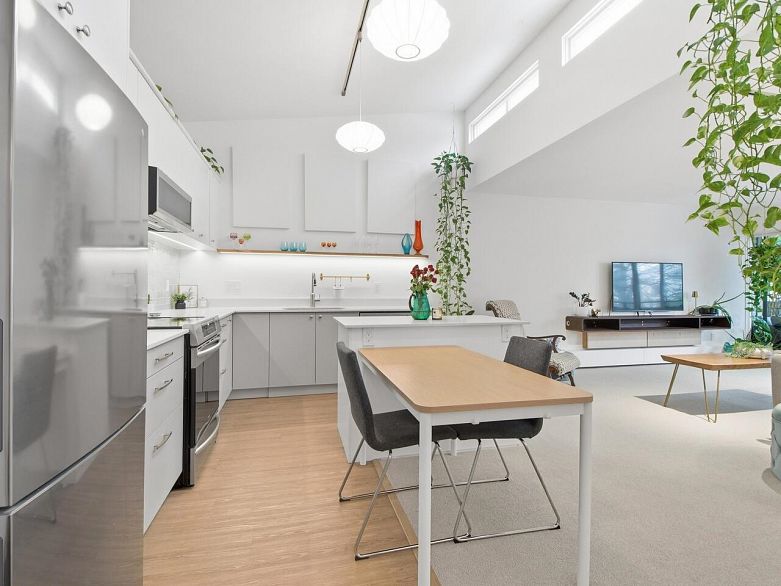 314 2416 W 3rd Avenue