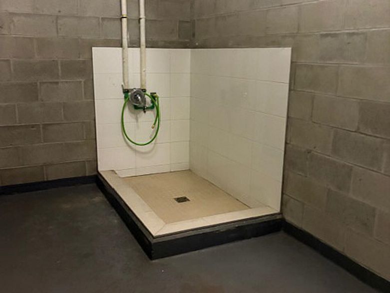 1405 1788 Columbia Street