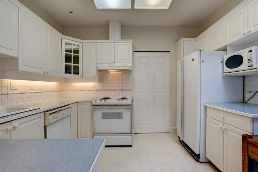 402 3621 W 26th Avenue