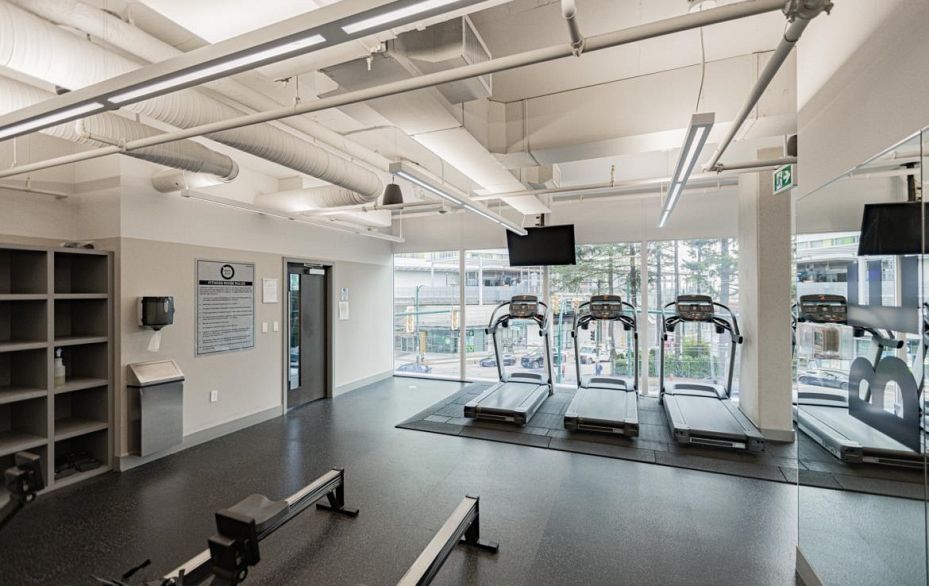 2907 8189 Cambie Street