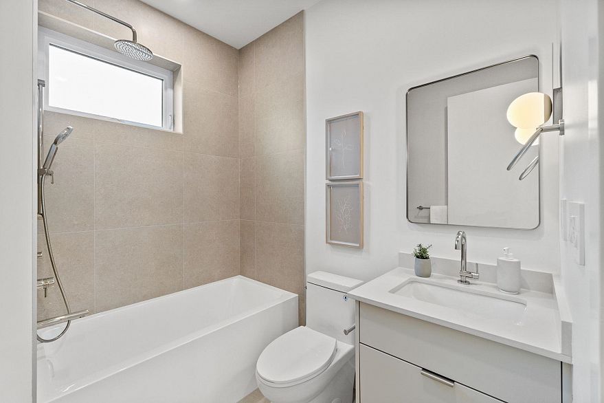 2 4963 Chester Street