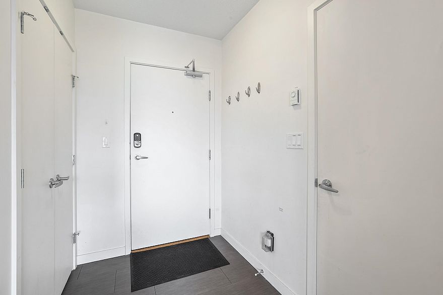 1110 66 W Cordova Street