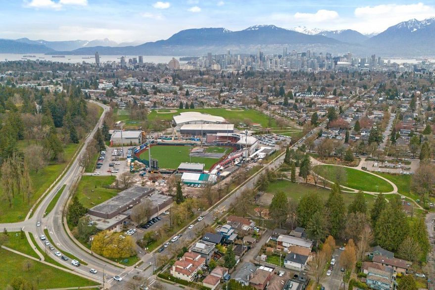 205 5089 Quebec Street