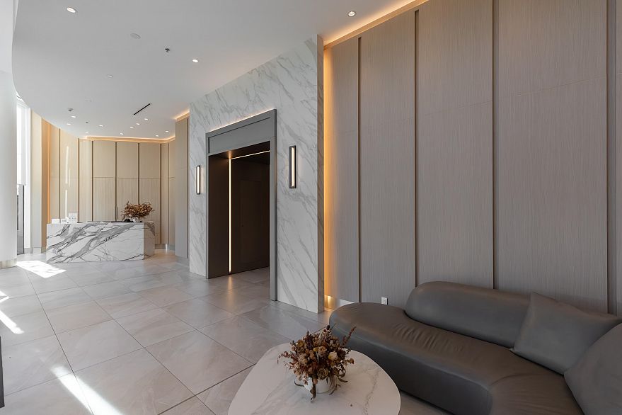 1507 1033 Marinaside Crescent