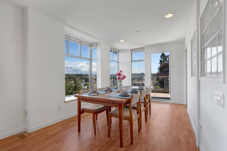 2856 W King Edward Avenue