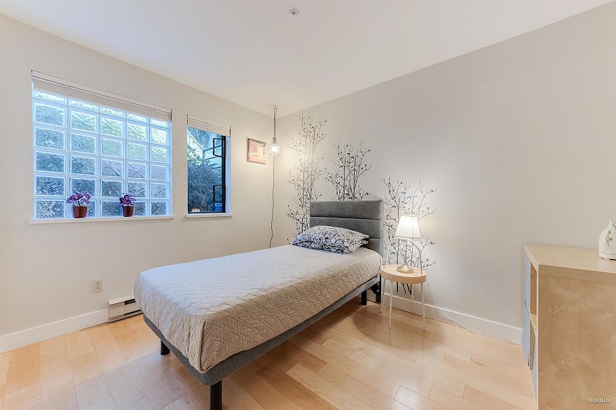 6 2150 SE Marine Drive