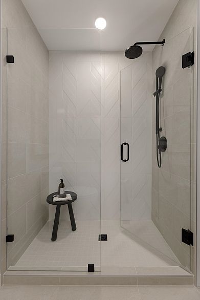 102 2268 E Broadway Street