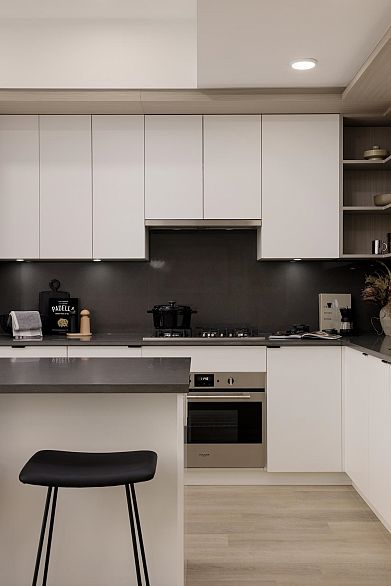 102 2268 E Broadway Street