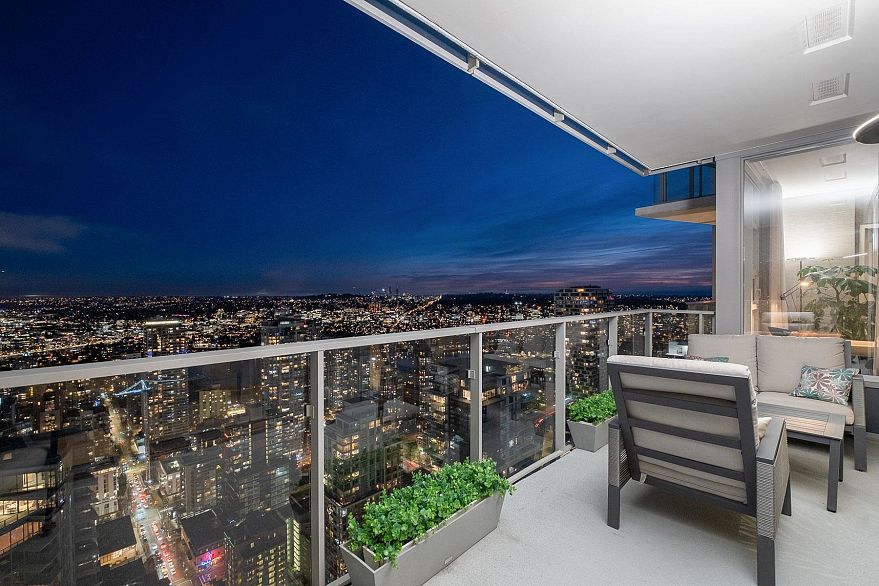 5205 1289 Hornby Street