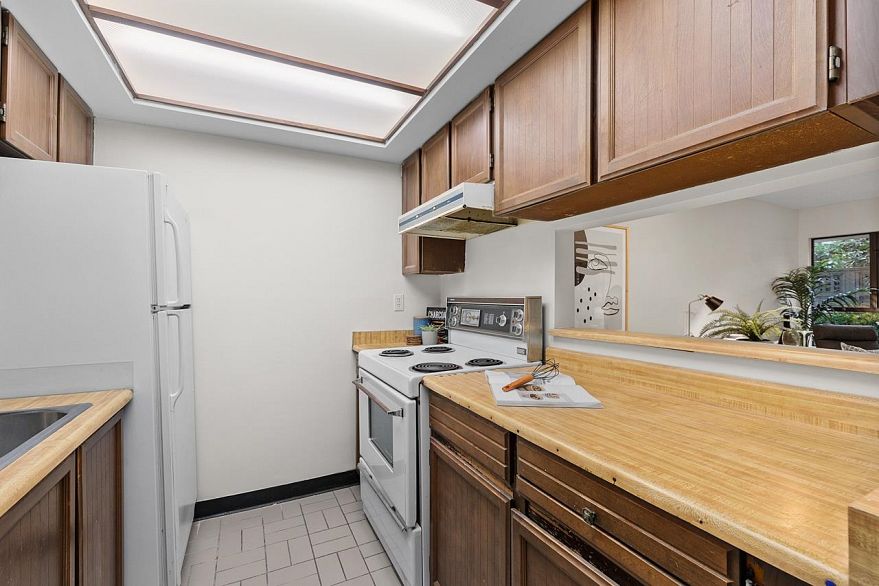 105 621 E 6th Avenue