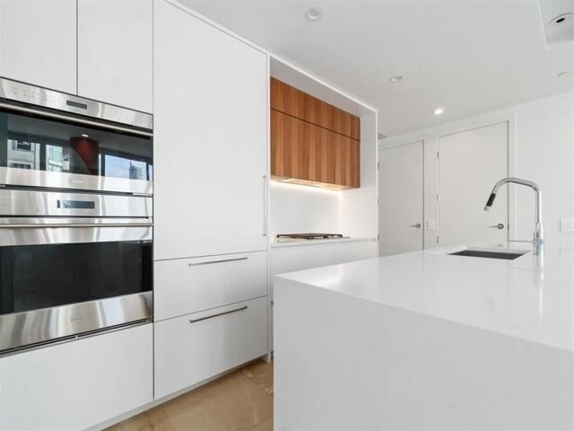 2005 885 Cambie Street