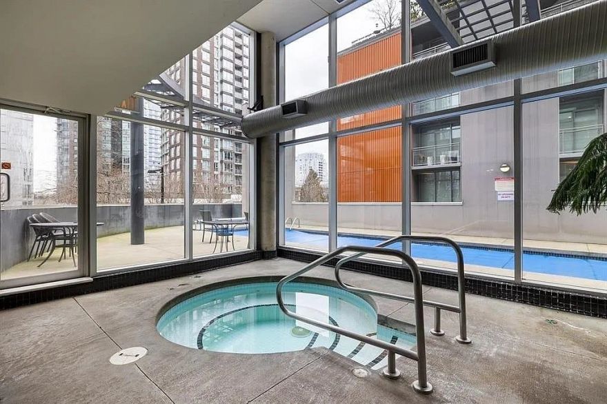 501 PACIFIC STREET, Vancouver BC V6Z 2X6