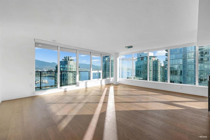 1602 620 Cardero Street