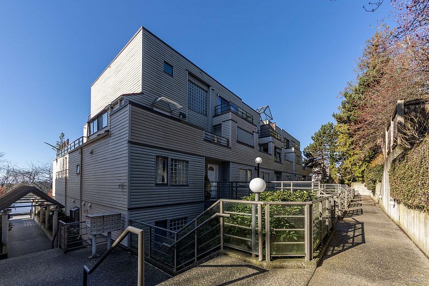 6 2150 SE Marine Drive