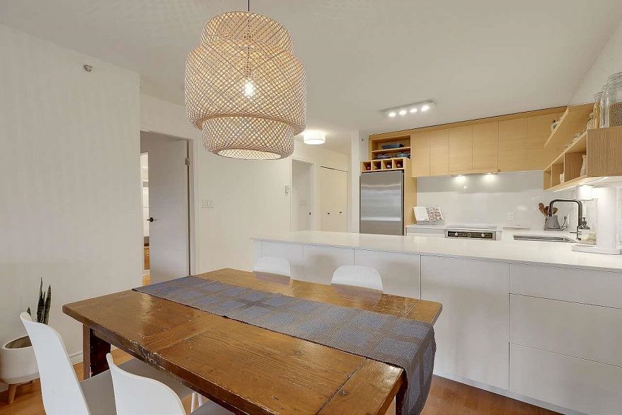 305 4868 Fraser Street