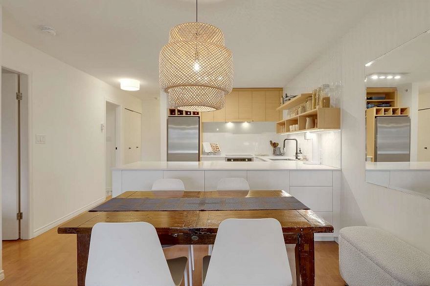 305 4868 Fraser Street