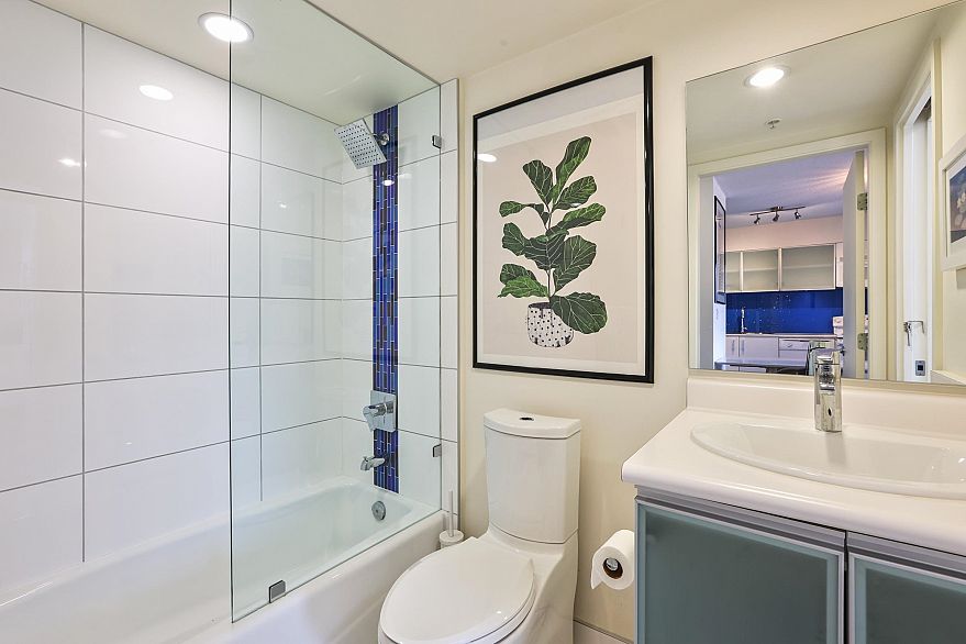 1110 66 W Cordova Street