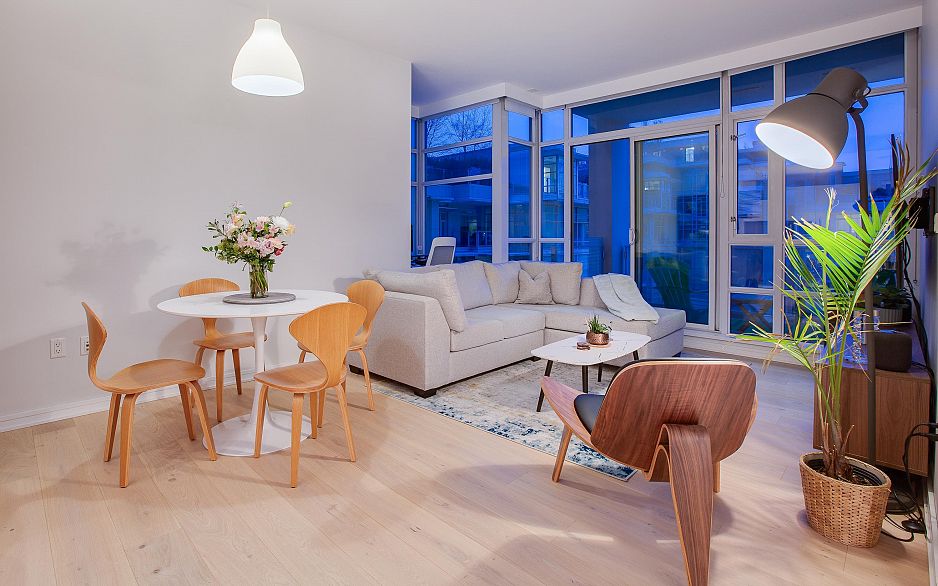 501 1616 Columbia Street