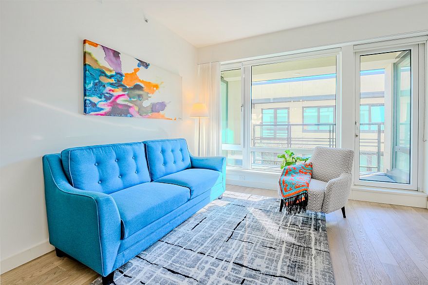 208 4408 Cambie Street