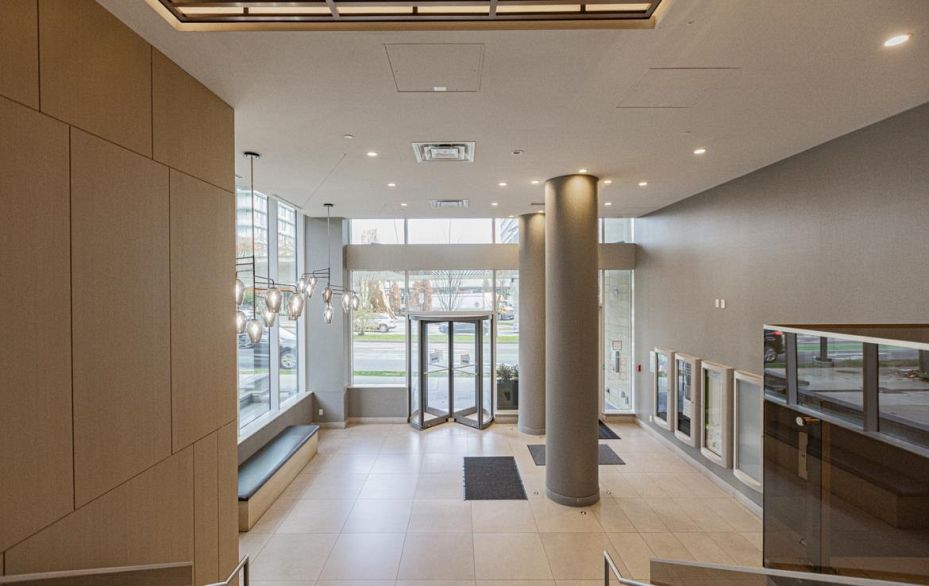 2907 8189 Cambie Street