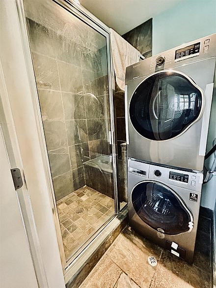 Studio 1912 ACADIA ROAD, Vancouver BC V6T 1R4