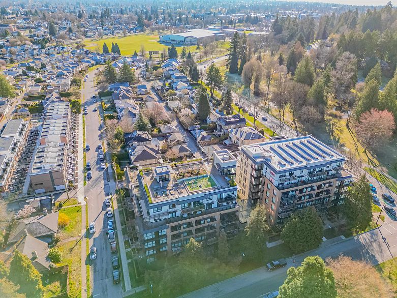 208 4408 Cambie Street