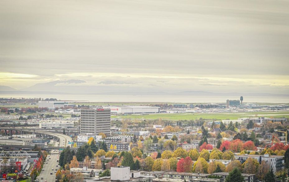 2907 8189 Cambie Street