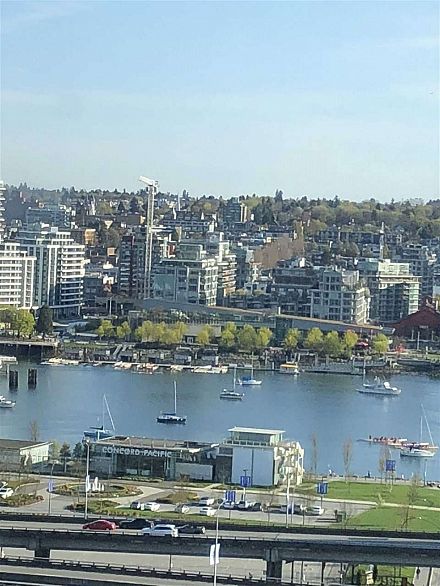 2108 63 Keefer Place