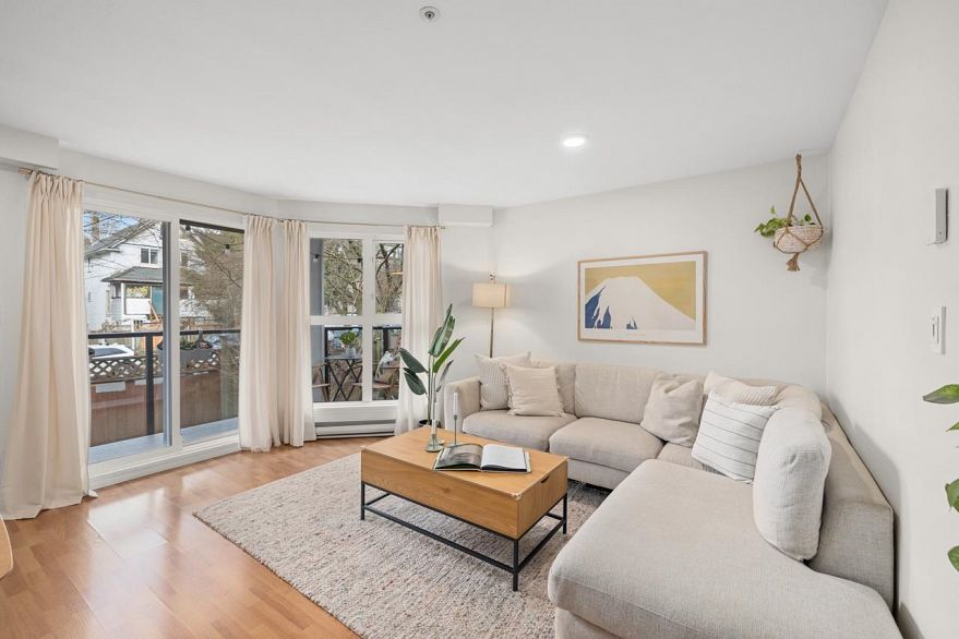 205 2212 Oxford Street