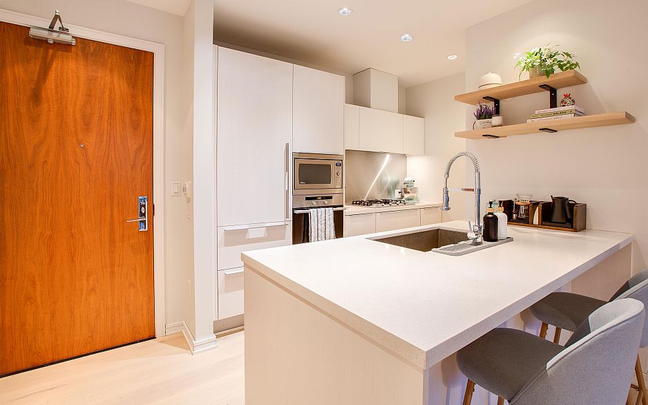 501 1616 Columbia Street