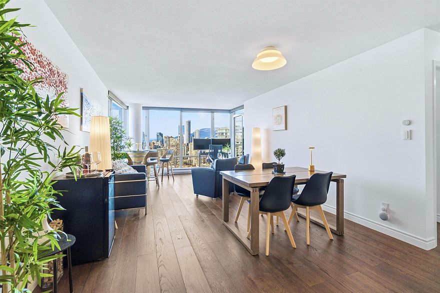 3608 1033 Marinaside Crescent