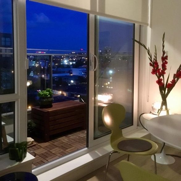 1405 1788 Columbia Street