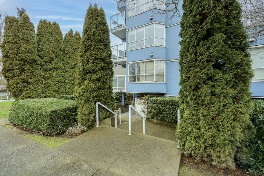 103 2333 Eton Street