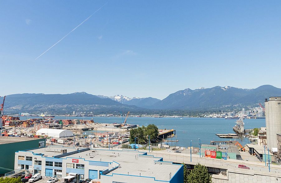 501 983 E Hastings Street