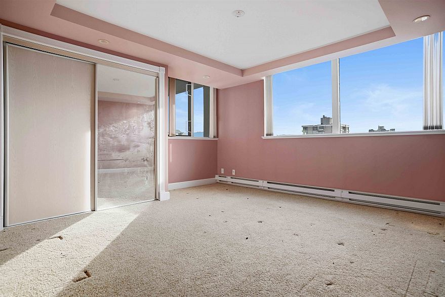 8 1350 W 14th Avenue