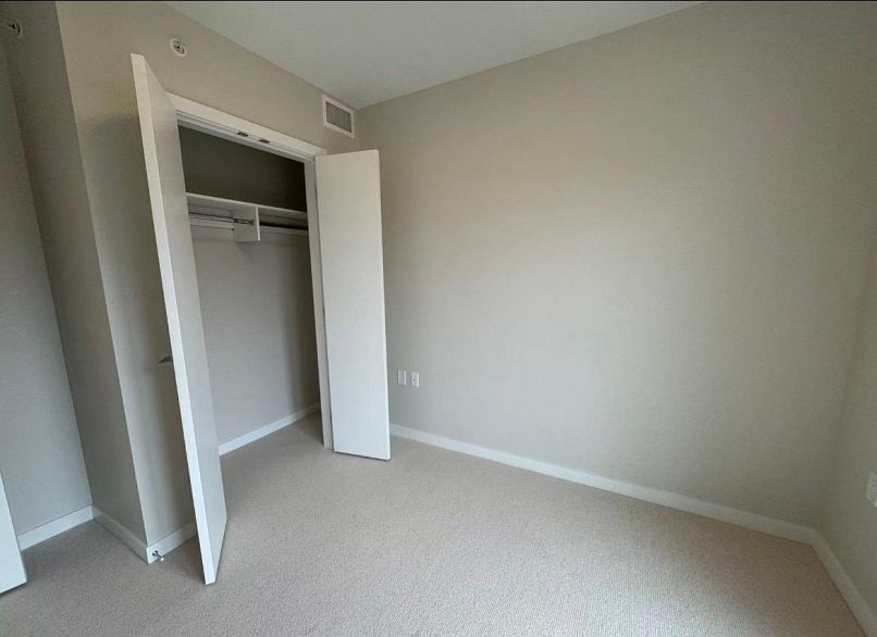 10XX 485 west 42 AVENUE, Vancouver BC V5Z 3A6