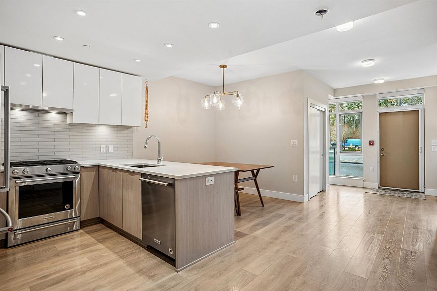 3564 Sawmill Crescent