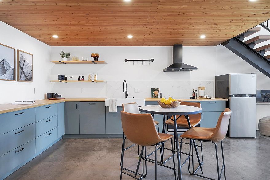 215 1220 E Pender Street