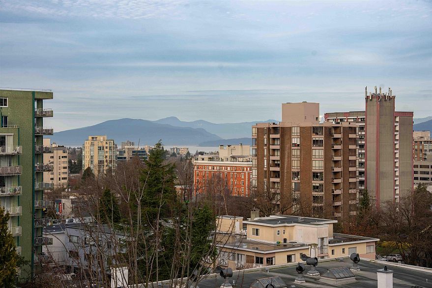 8 1350 W 14th Avenue