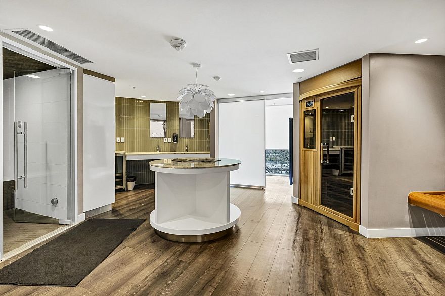 1604 1775 Quebec Street