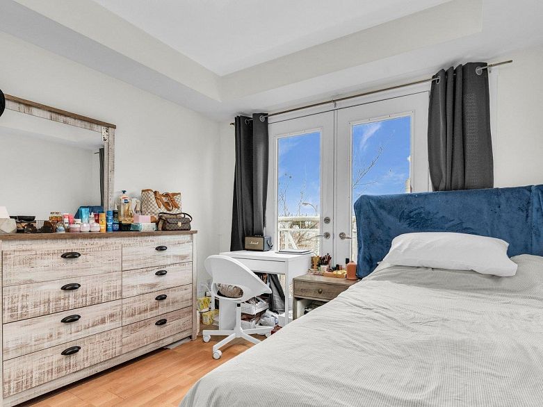 102 3349 Dunbar Street