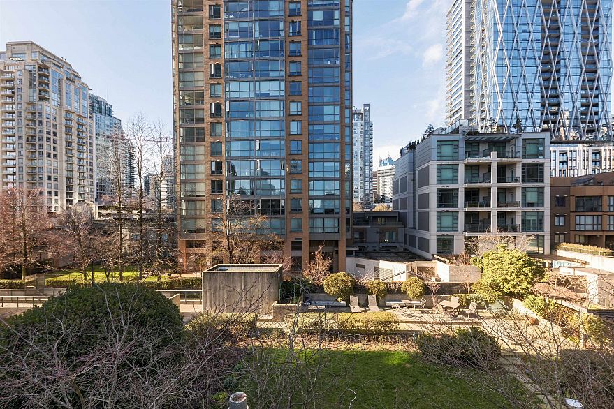 203 1155 Homer Street