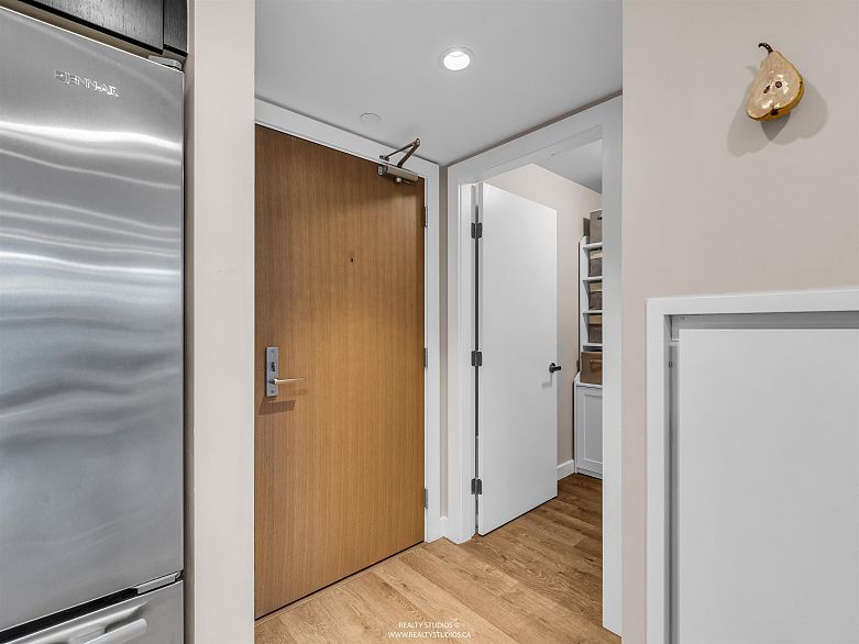 306 1618 Quebec Street