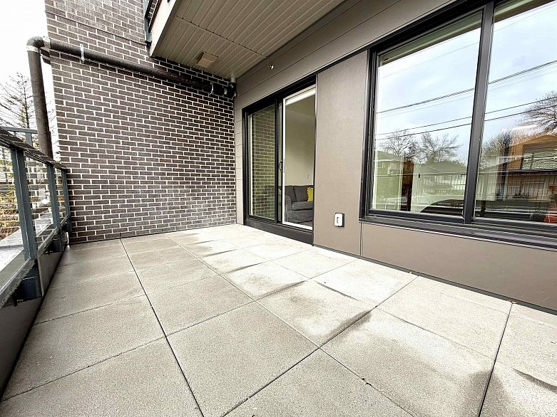 105 2268 E Broadway Street