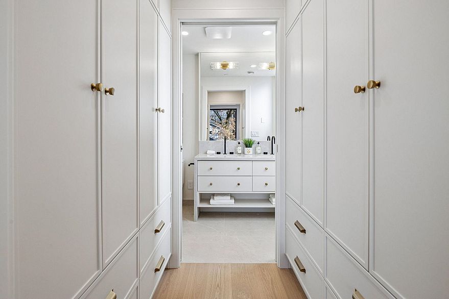 1 3036 W 13th Avenue