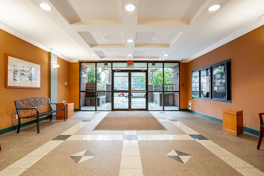 1710 5288 Melbourne Street