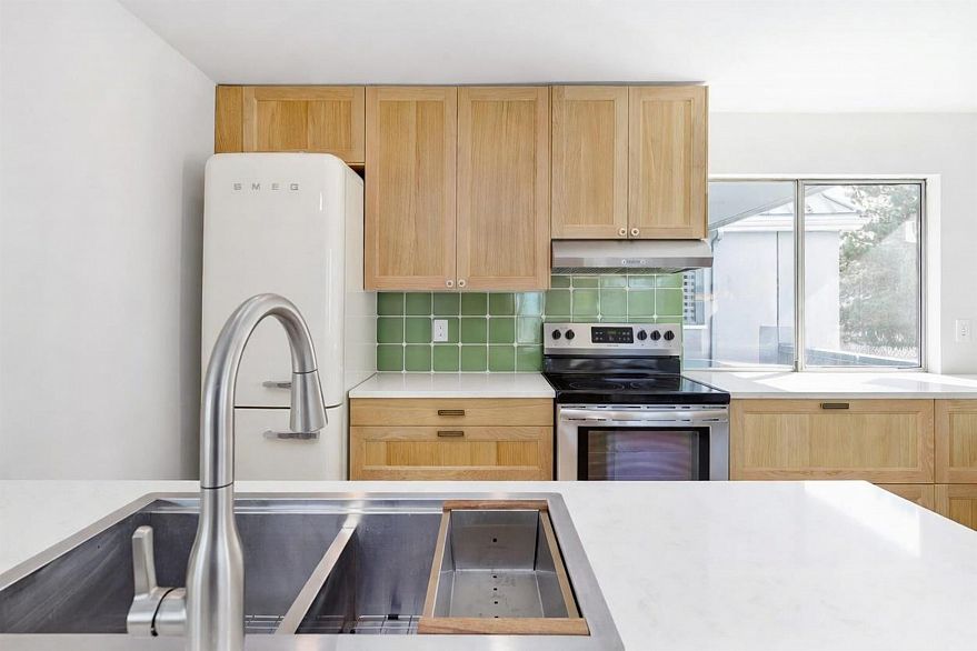 401 1345 W 4th Avenue