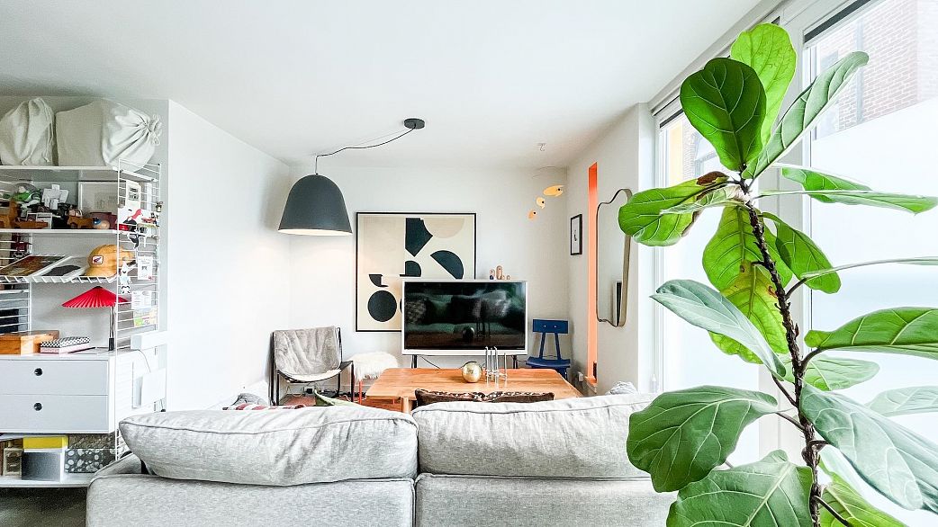 310 150 E Cordova Street