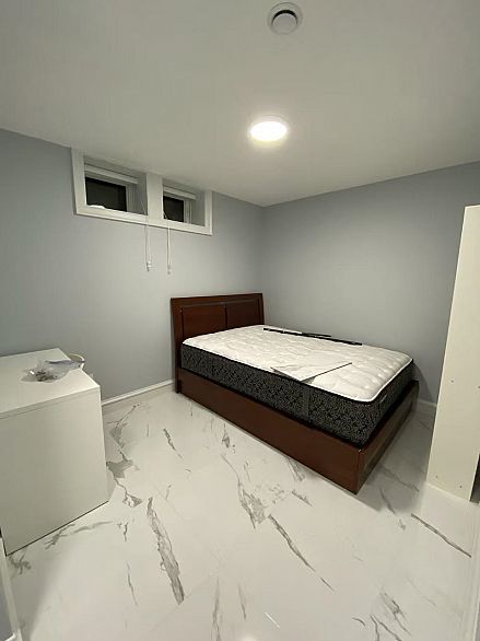 1 4085 W 41st Avenue